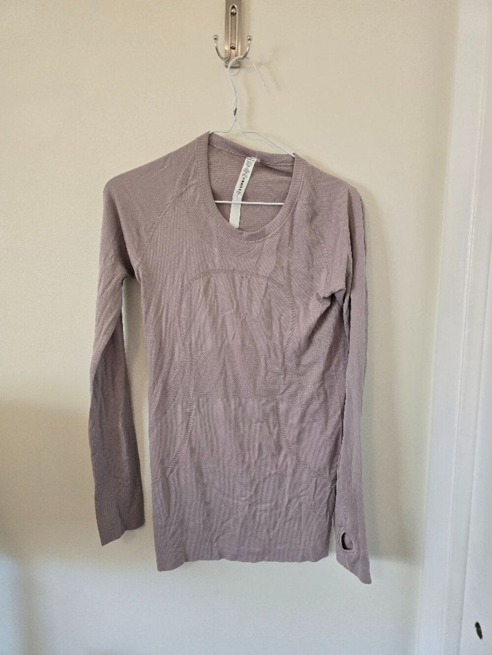 lululemon athletica swiftly tech- beige